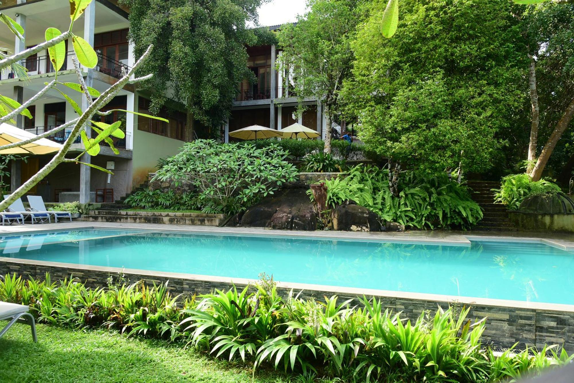 Hikka Secret Lake Resort Hikkaduwa Exterior photo