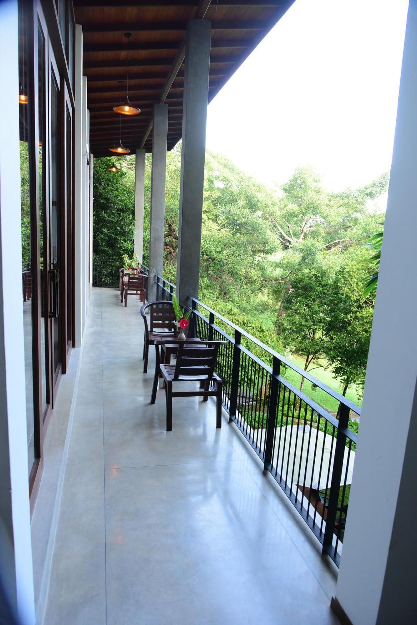 Hikka Secret Lake Resort Hikkaduwa Exterior photo